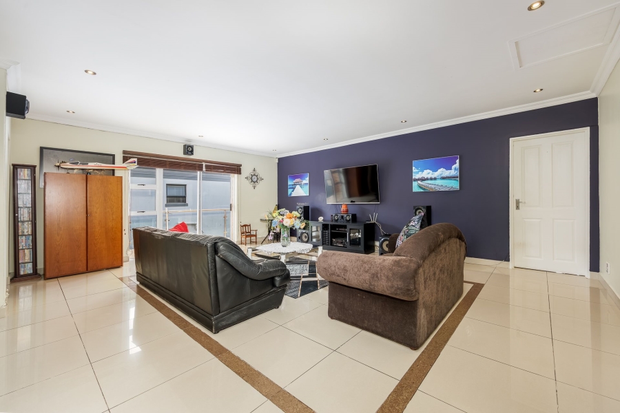 6 Bedroom Property for Sale in Rouxville Western Cape